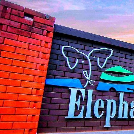 Elephas Resort & Spa Сигирия Екстериор снимка